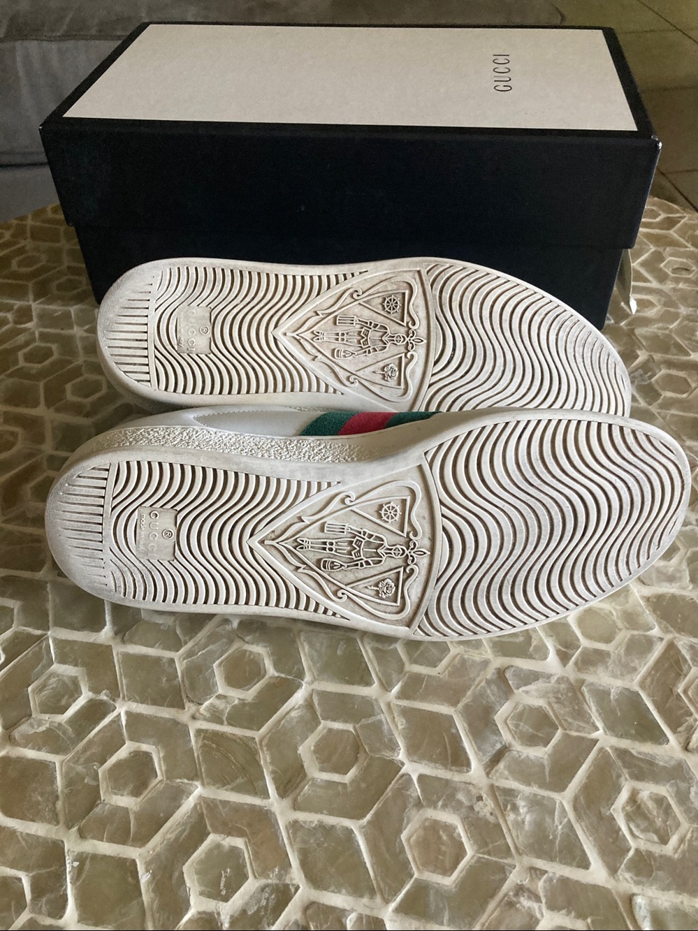 Gucci Men’s Ace Leather Web Low-Top Sneakers (9.5) - Picture 10 of 13